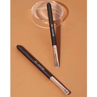 Cọ kẻ mắt nhỏ GECOMO G1021 nhỏ gọn dễ sử dụng