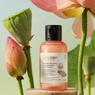Nước sen Hậu Giang Cocoon Lotus Soothing Toner 310ml cấp ẩm phục hồi làn da