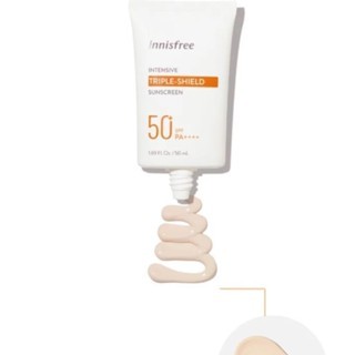 Kem chống nắng Innisfree Triple Shield SPF50+ PA+++ 2022 50ml giúp điều chỉnh màu da, chống thắm nước