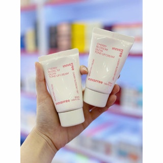Kem dưỡng Innisfree Cherry Blossom Glow Tone-Up Cream + B3 50ml cấp ẩm cải thiện tông da