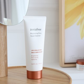 Sữa rửa mặt Innisfree Brightening Pore Facial Cleanser 150ml làm sạch & đàn hồi da