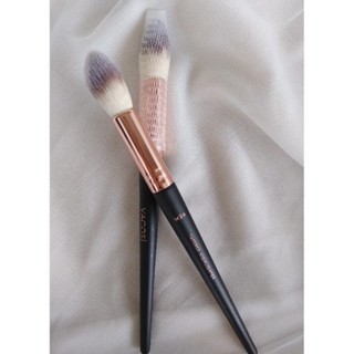 Cọ highlight Vacosi Tapered Highlight Brush M26 chất lông mềm mịn dễ sử dụng