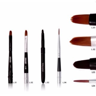 Cọ môi lông dài vỏ trắng Vacosi Lip Pro Blush L02 đầu cọ vuốt gọn giúp cho các đường nét trên môi thêm phần sắc sảo