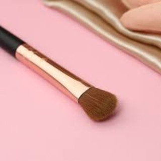 Cọ phủ và tán bầu mắt Vacosi Shader Brush E04 đầu lông mềm mịn dễ tán