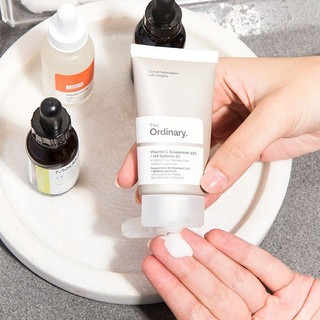 Kem dưỡng The Ordinary Vitamin C Suspension 23% + HA Spheres 2% 30ml làm đều màu da