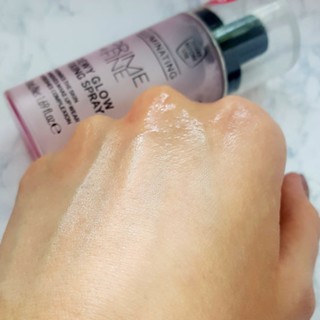 Xịt khóa nền Catrice Long Lasting Prime & Fine Multitalent Fixing Spray 50ml giúp lớp trang điểm hoàn hảo và lâu trôi