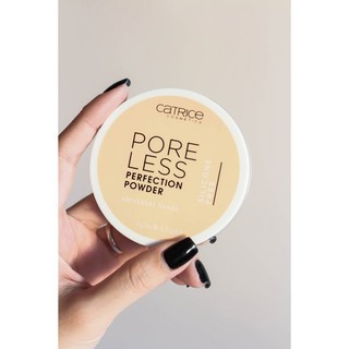 Phấn phủ dạng nén Catrice Pore Less Perfection Powder Universal Shade 9g hấp thu lớp dầu thừa cho lớp nền lì, mỏng