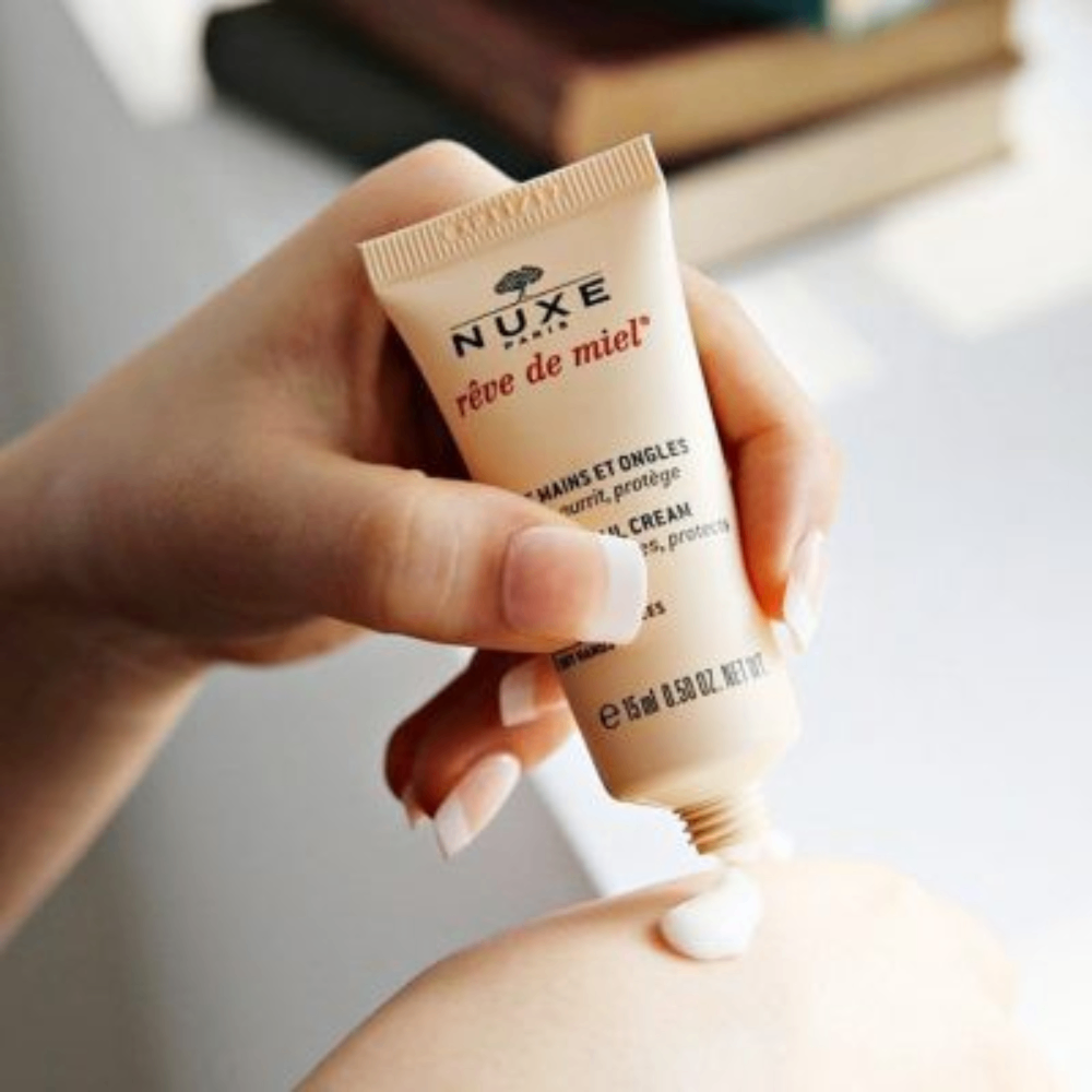 Set Kem Dưỡng Da Tay & Móng NUXE 30ml + Son Dưỡng Môi NUXE 4g