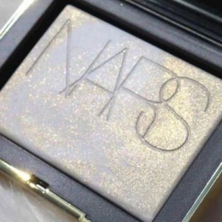 Phấn phủ dạng nén Nars Gold Dust Light Reflecting Setting Powder Pressed 10g tạo hiệu ứng mịn màng căng mượt