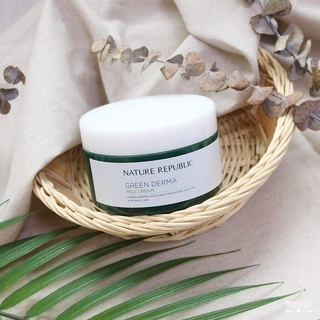 Kem dưỡng da Nature Republic Green Derma Mild Cream 190ml giúp cấp ẩm và làm mềm da