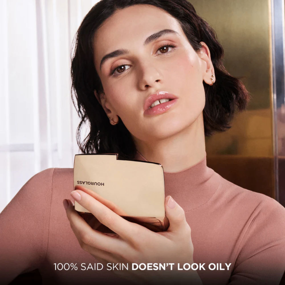 Phấn phủ nén Hourglass Vanish Airbrush Pressed Powder 9g mỏng nhẹ kiềm dầu tốt