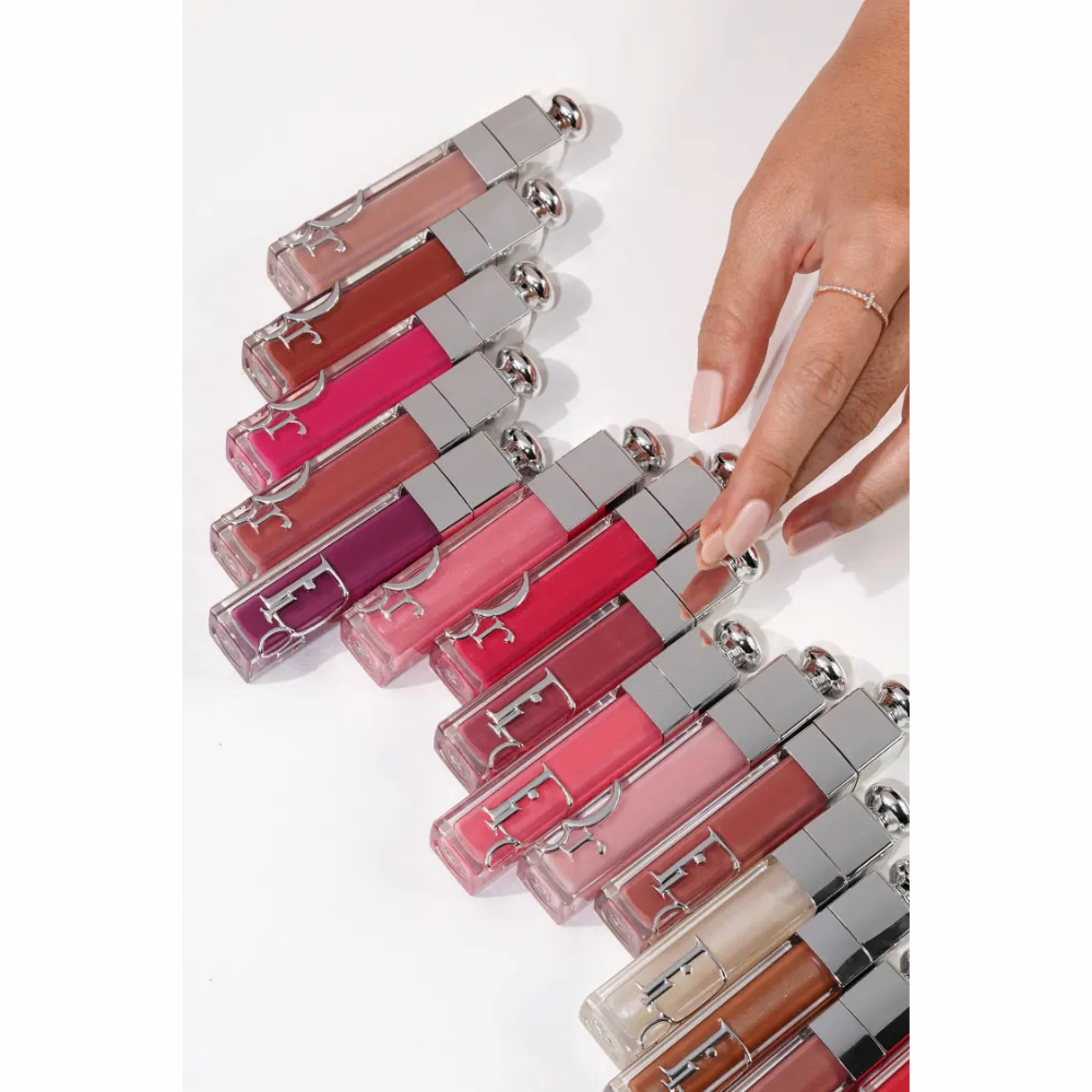 Son dưỡng môi Dior Addict Lip Maximizer 6ml độ bóng nhẹ sang trọng và khả năng dưỡng ẩm suốt 24h