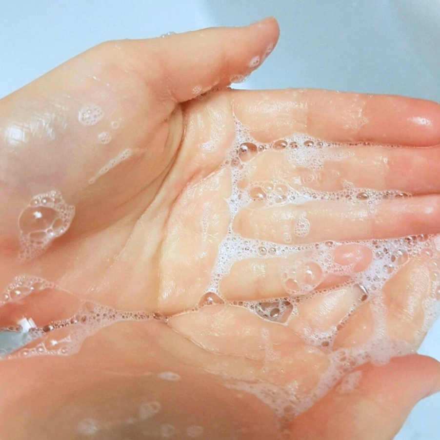 Dung dịch vệ sinh phụ nữ Zelenaya Apteka Nga lành tính dịu nhẹ