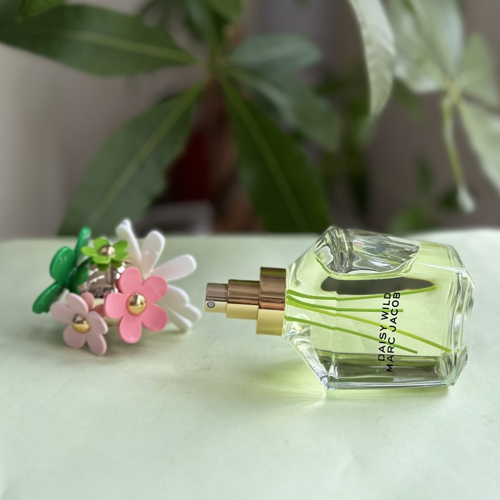 Chiết 10ml nước hoa Marc Jacobs Daisy Wild EDP 100ml hương hoa cỏ tươi trẻ
