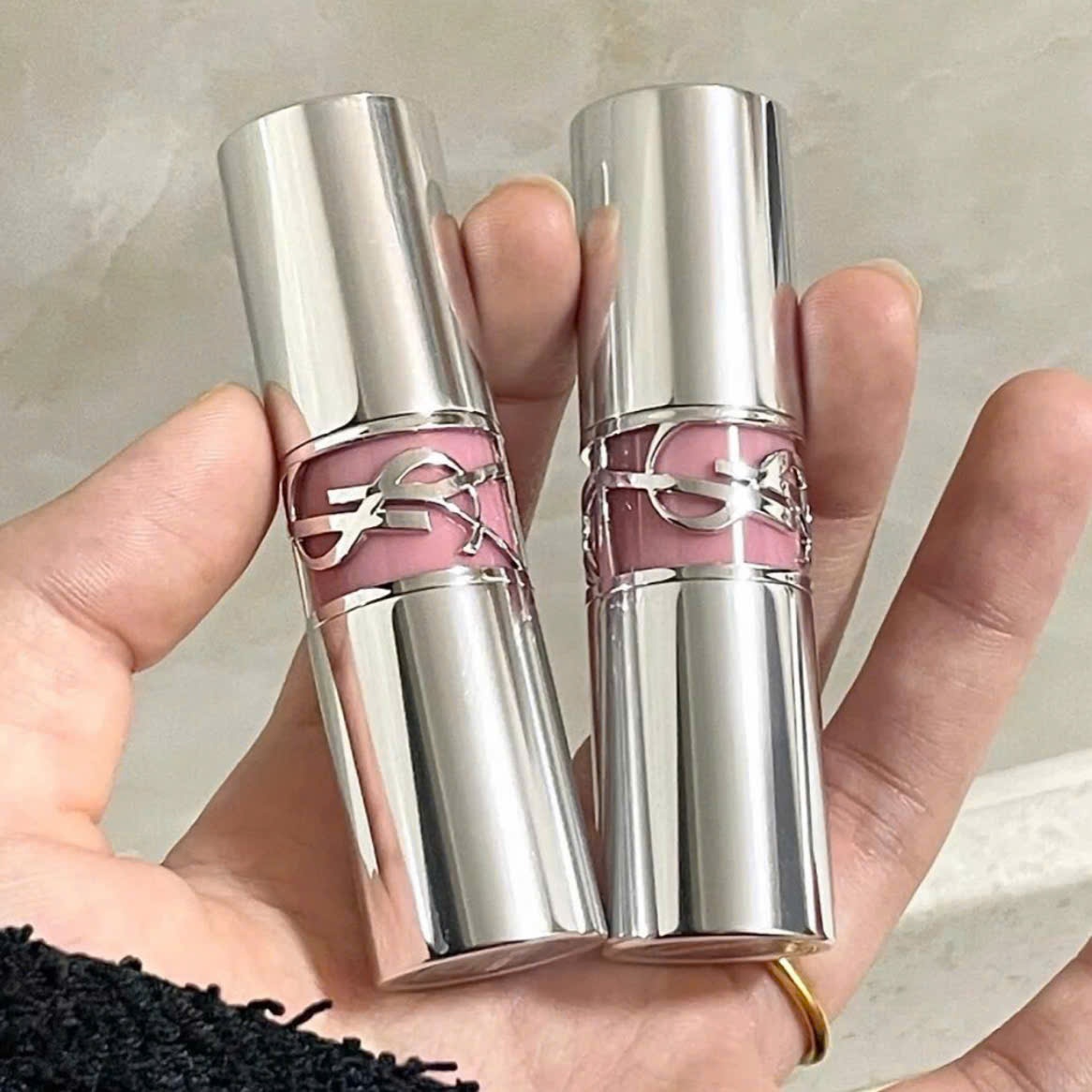Son dưỡng YSL Loveshine High-Shine Caring Lipstick môi ẩm mịn tươi tắn