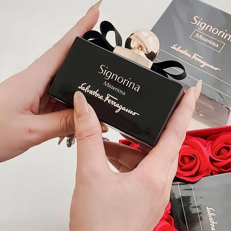 Chiết 10ml Nước hoa Signorina Misteriosa EDP 100ml phong cách bí ẩn quyến rũ và đầy lôi cuốn