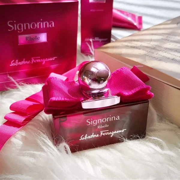 Chiết 10ml Nước Hoa Signorina Ribelle EDP 100ml phong cách nổi loạn ngọt ngào và đầy cá tính