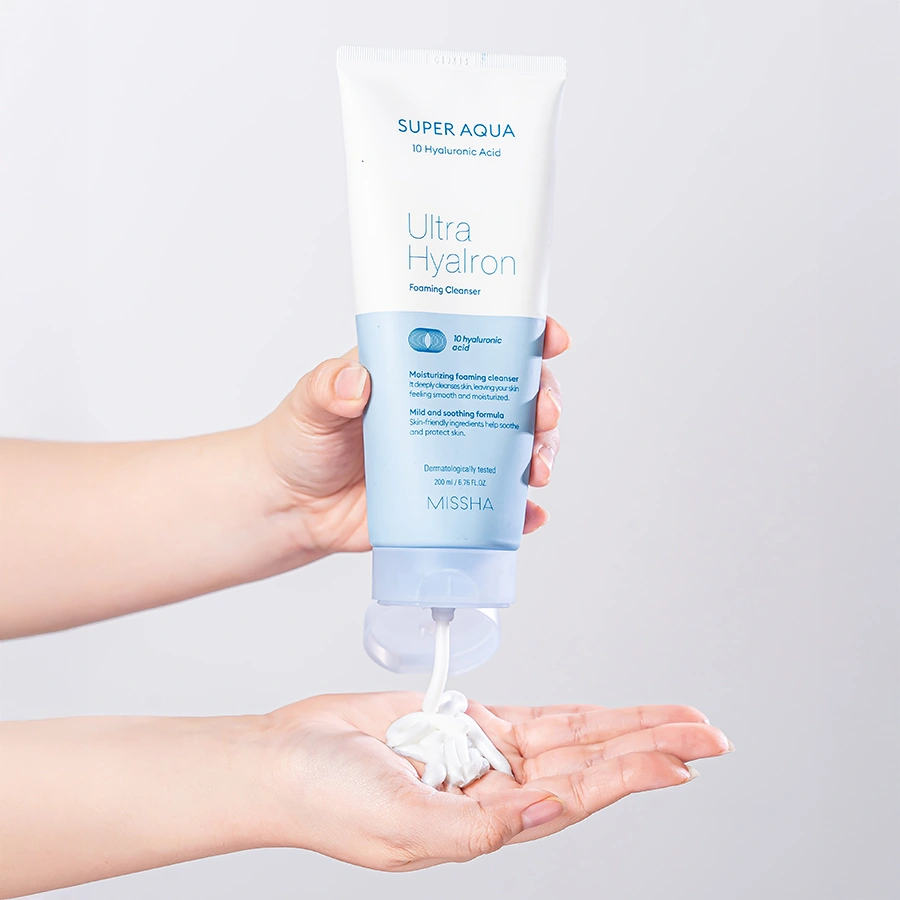 Sữa Rửa Mặt Missha Super Aqua 10 Hyaluronic acid Ultra Hyalon 200ml