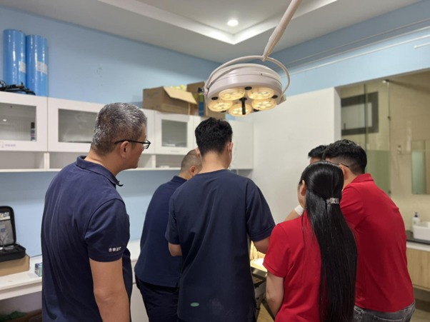 Phương pháp phẫu thuật để chữa mắt chó mắt bị đục