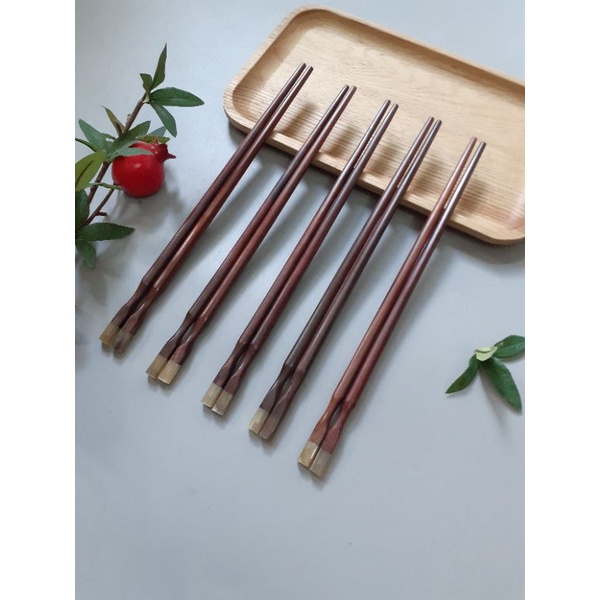 Đũa gỗ trắc gắn sừng thắt eo