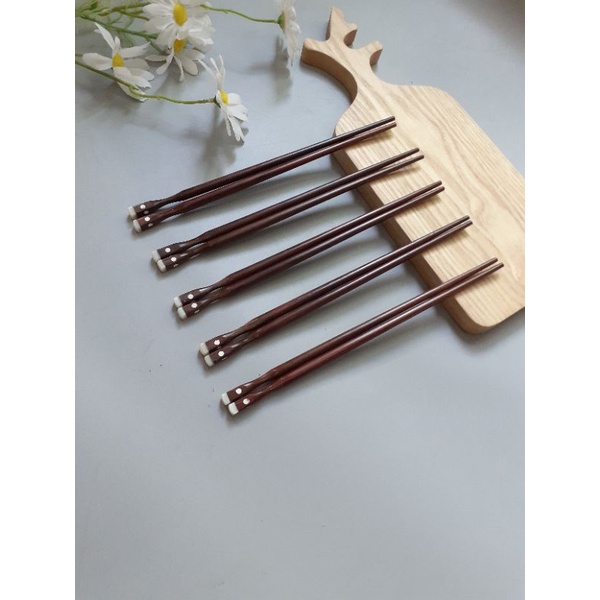 Đũa gỗ trắc thắt eo đầu trai