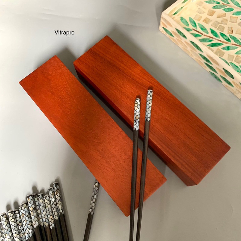 Hộp đựng đũa HT7