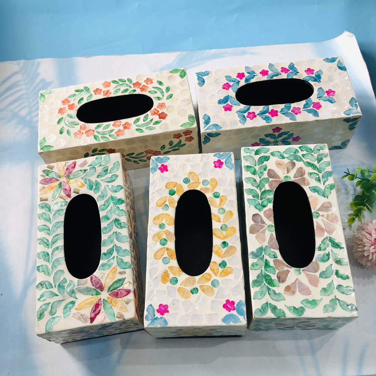 Hộp giấy ăn khảm trai