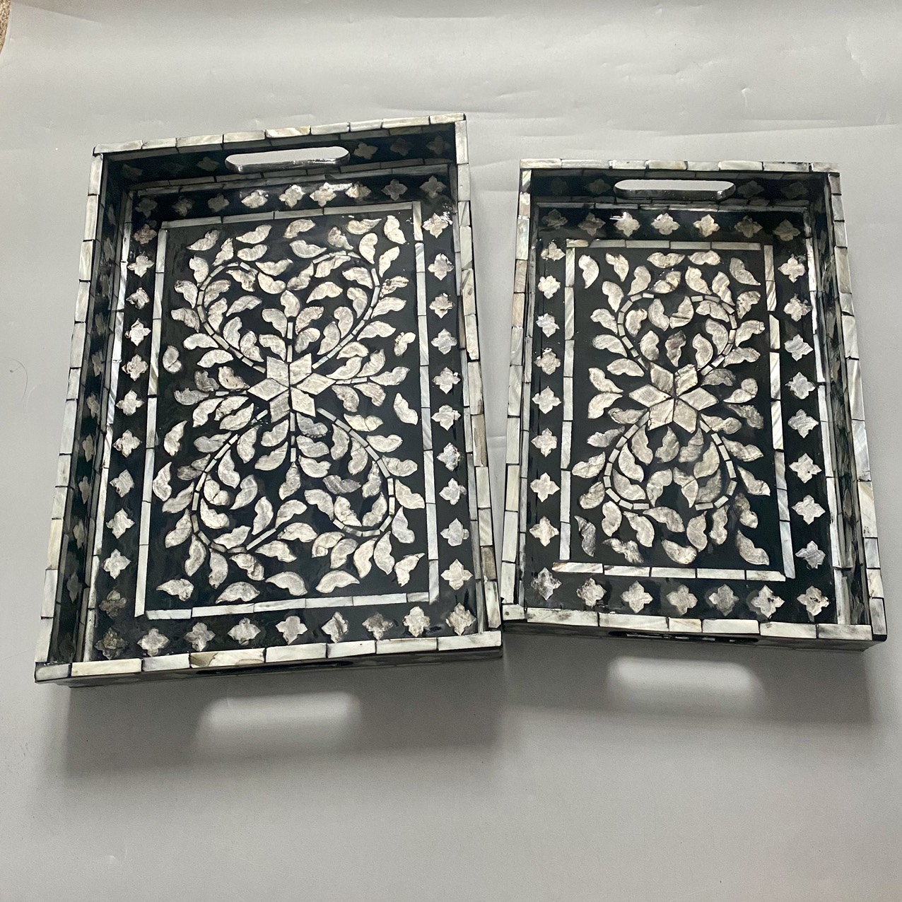 Khay Khảm Trai Đựng Bánh Trà Màu Đen 35x25/30x20 cm Cán Cầm Tay, Dùng Sự Kiện, Nhà Hàng