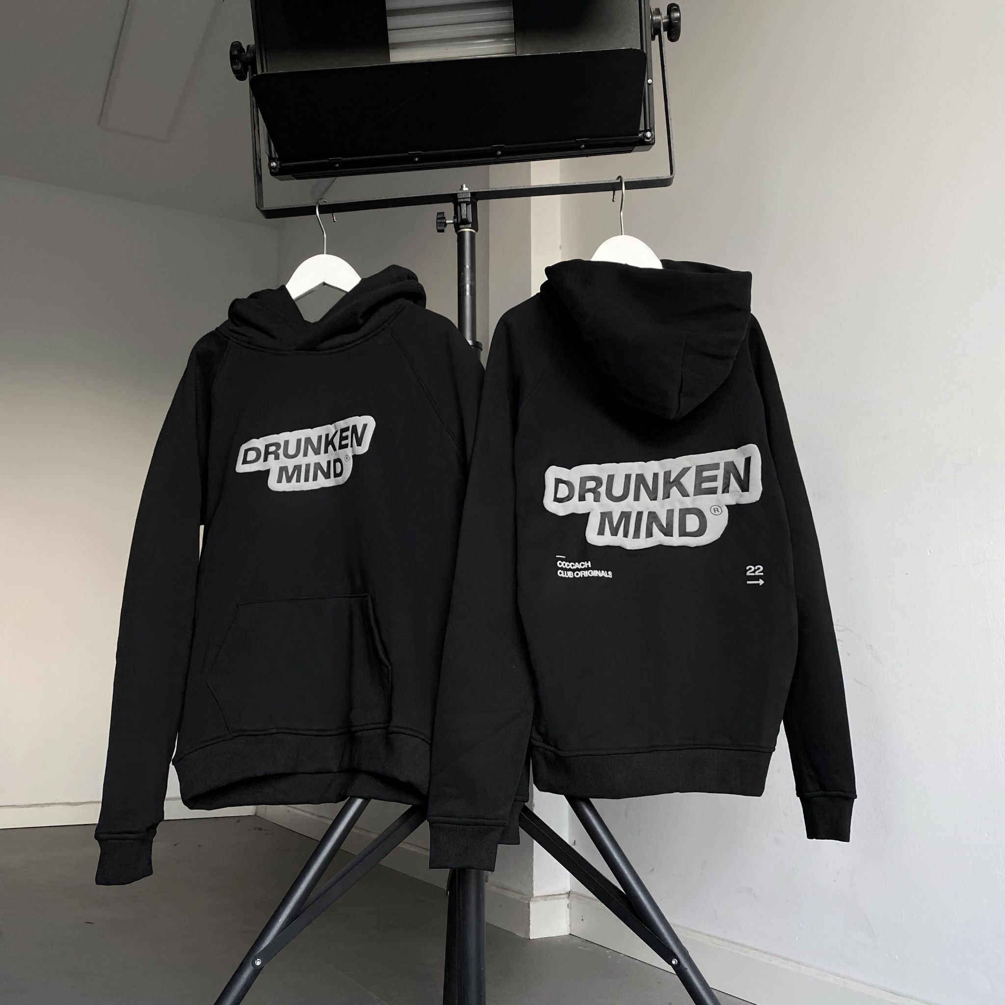 Áo hoodie DRUNKEN MIND - Đen - XL