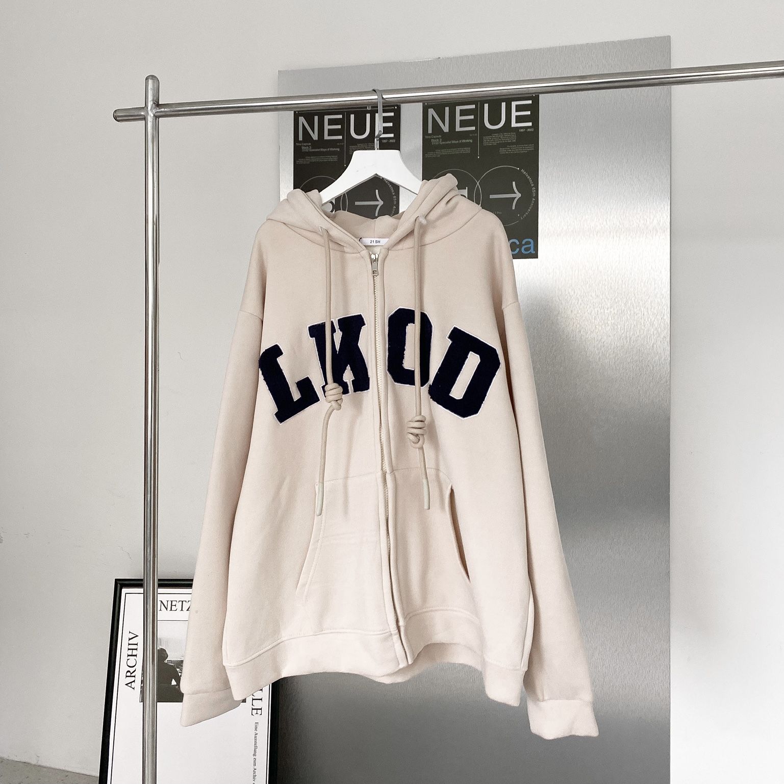 Áo khoác nỉ L.K.O.D cao cấp - Be - Free size