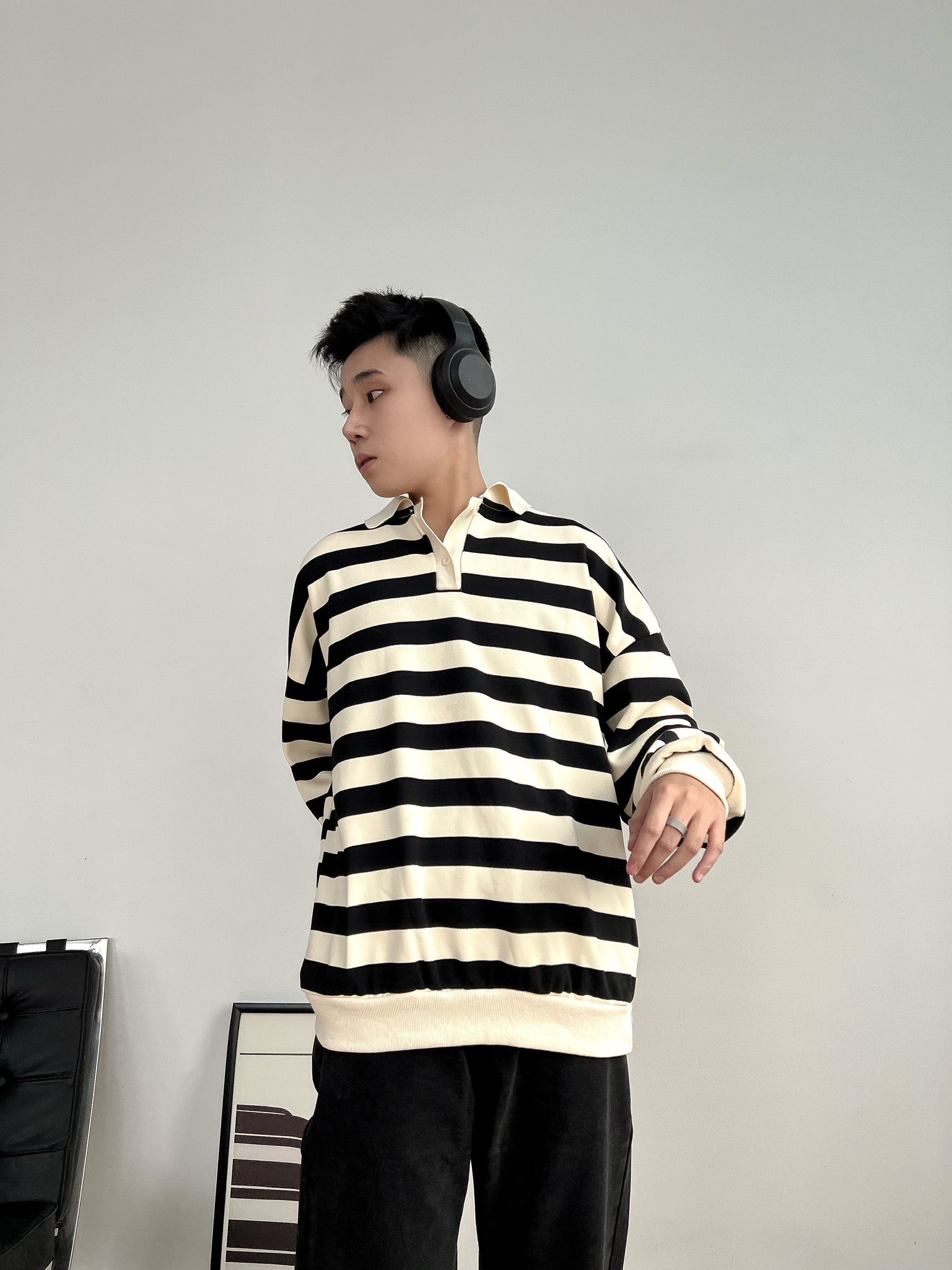 Áo polo nỉ kẻ unisex cao cấp - Đen - Free size