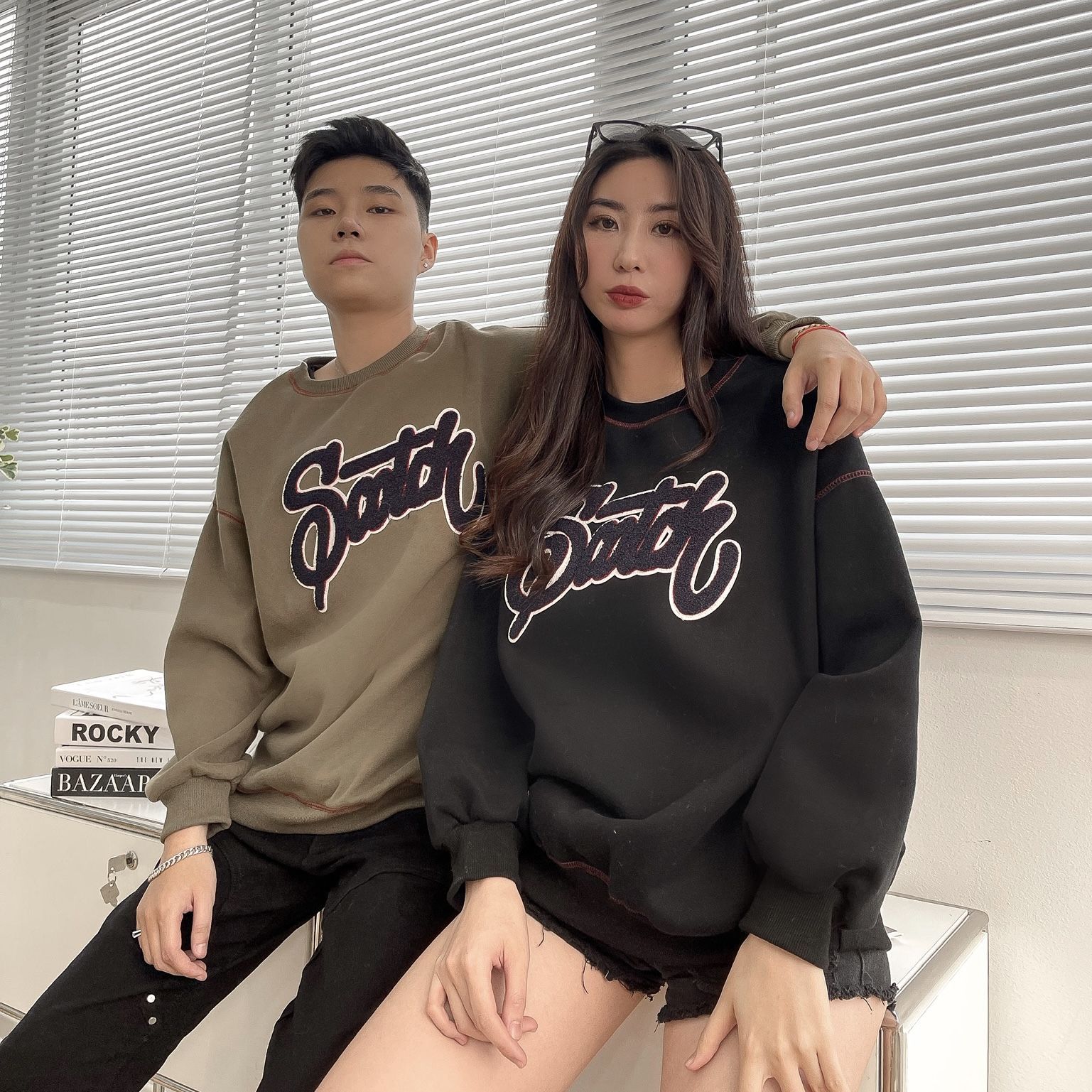 Áo sweater nỉ bông thêu xù cao cấp - Đen - Free size