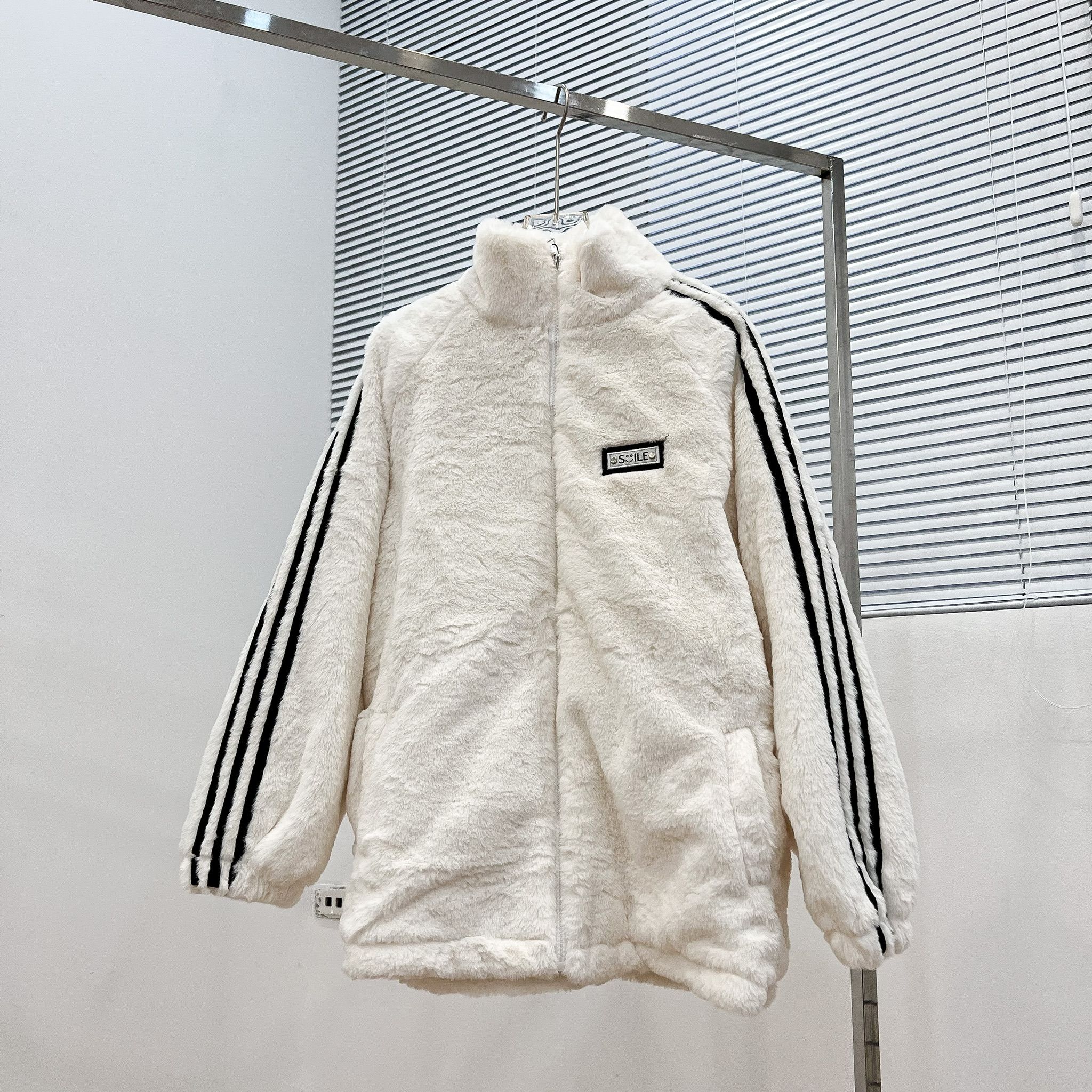 Áo khoác lông unisex SMILE cao cấp - Be - Free size
