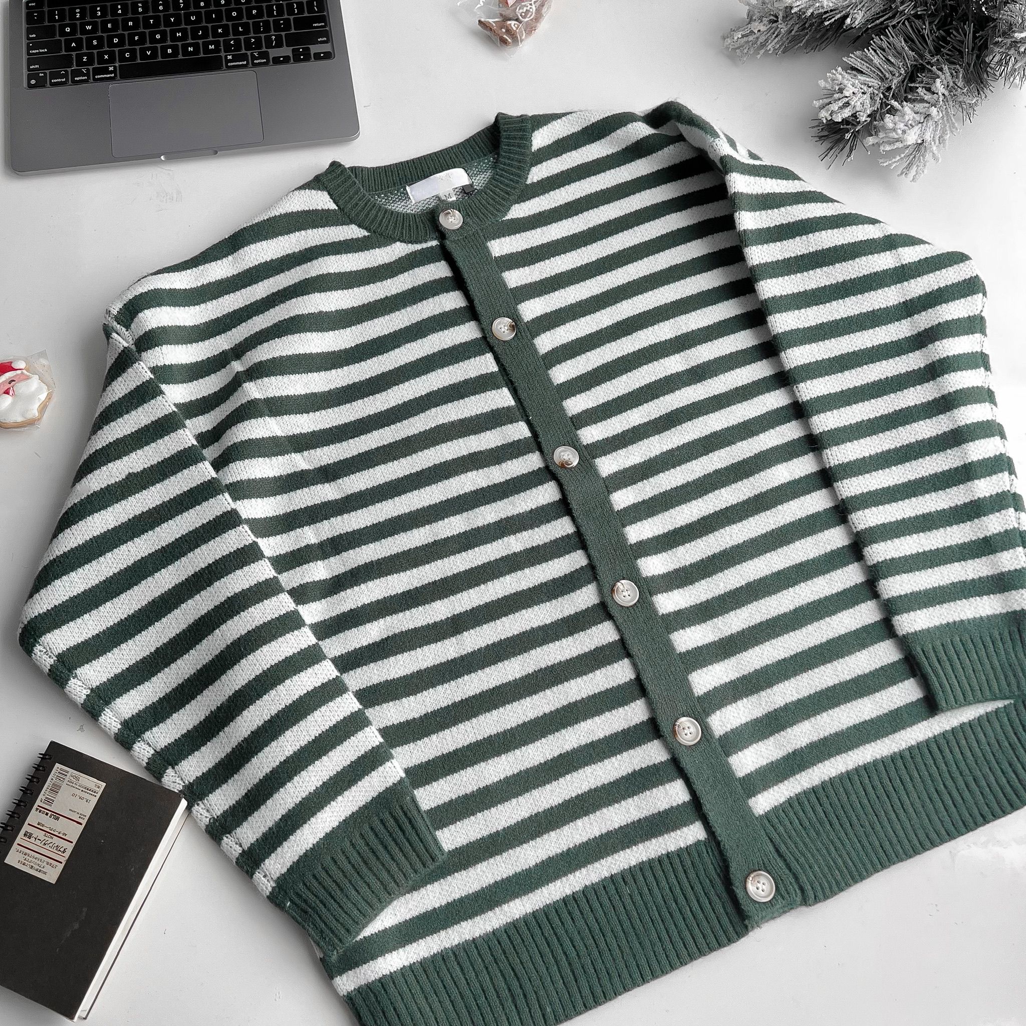 Áo khoác len unisex kẻ ngang cao cấp - Xanh lá cây - M