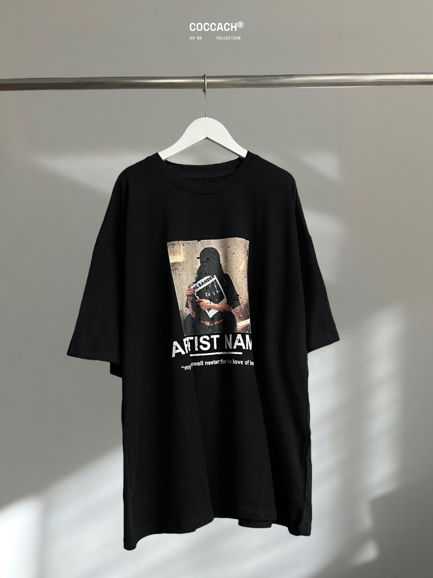 Áo phông unisex ARTIST NAME cao cấp - Đen - Free size