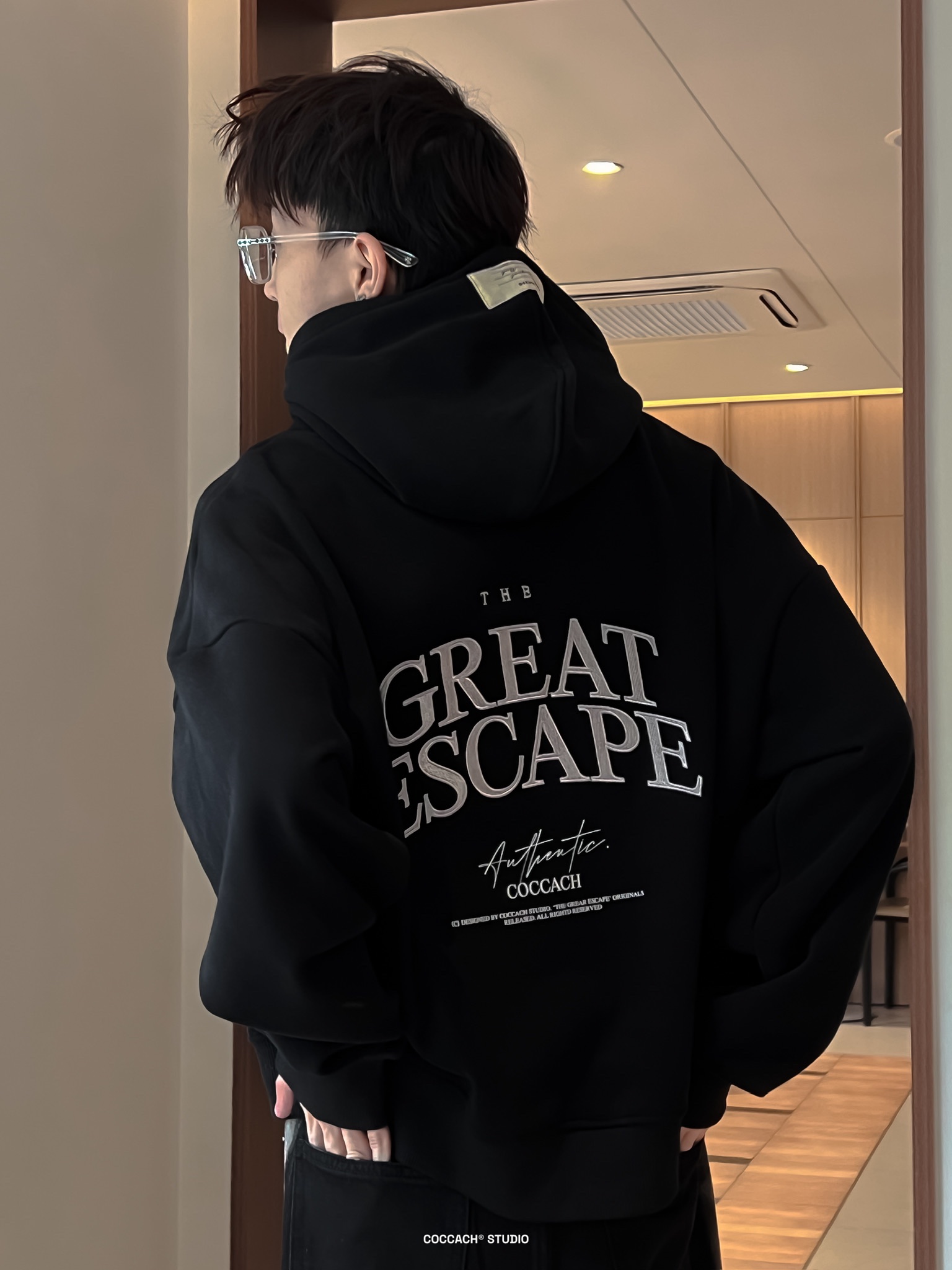 Áo hoodie THE GREAT ESCEPE by COCCACH