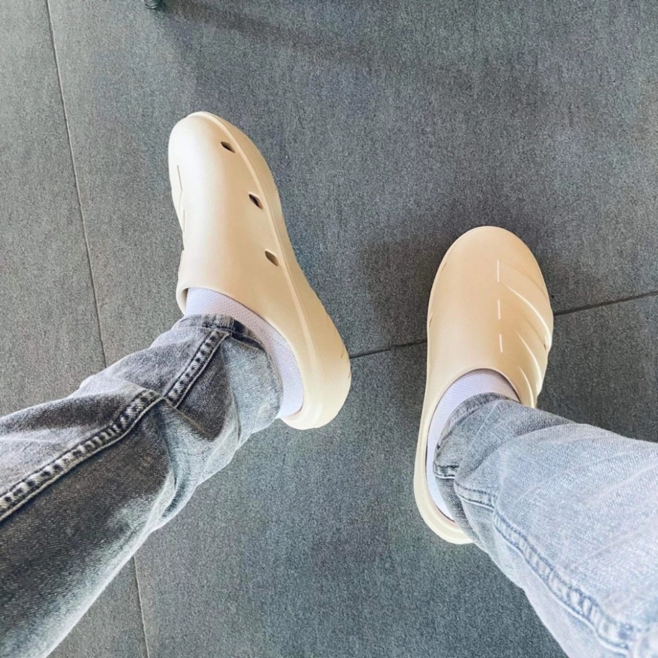 Dép ADIDAS ADICANE CLOGS SLIDES BEGIE