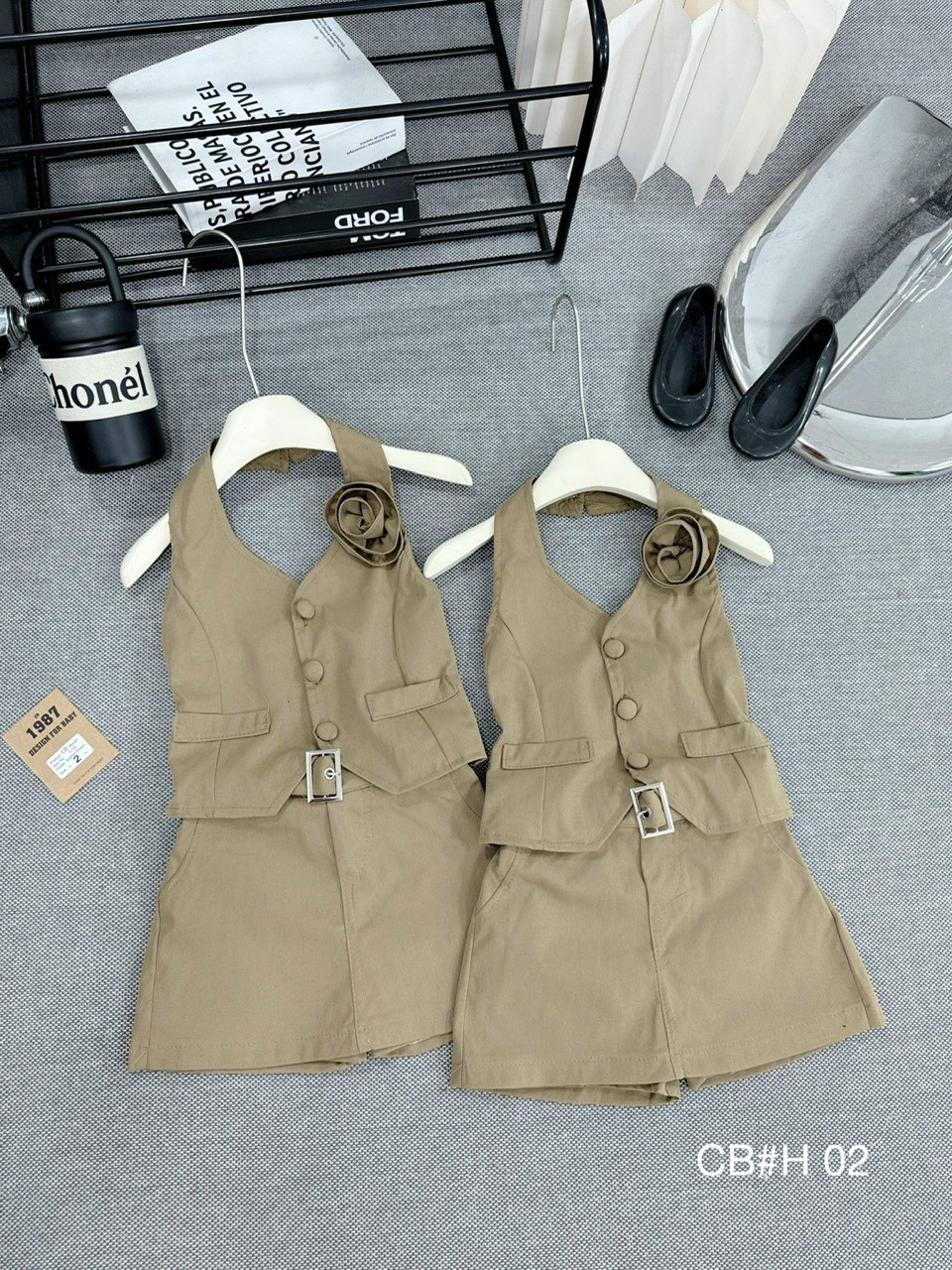 SÉT BỘ ÁO CỔ YẾM CHUN SAU CV CÓ LÓT CB BÉ GÁI