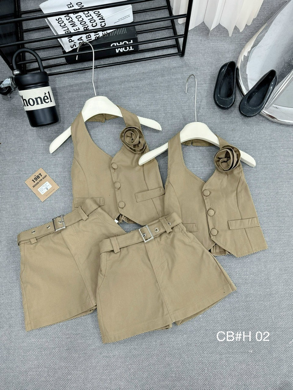 SÉT BỘ ÁO CỔ YẾM CHUN SAU CV CÓ LÓT CB BÉ GÁI