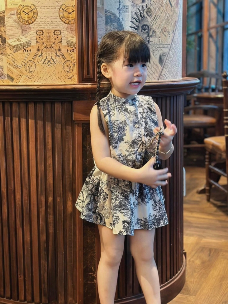VÁY LOANG BO EO CÓ QUẦN TRONG BÉ GÁI