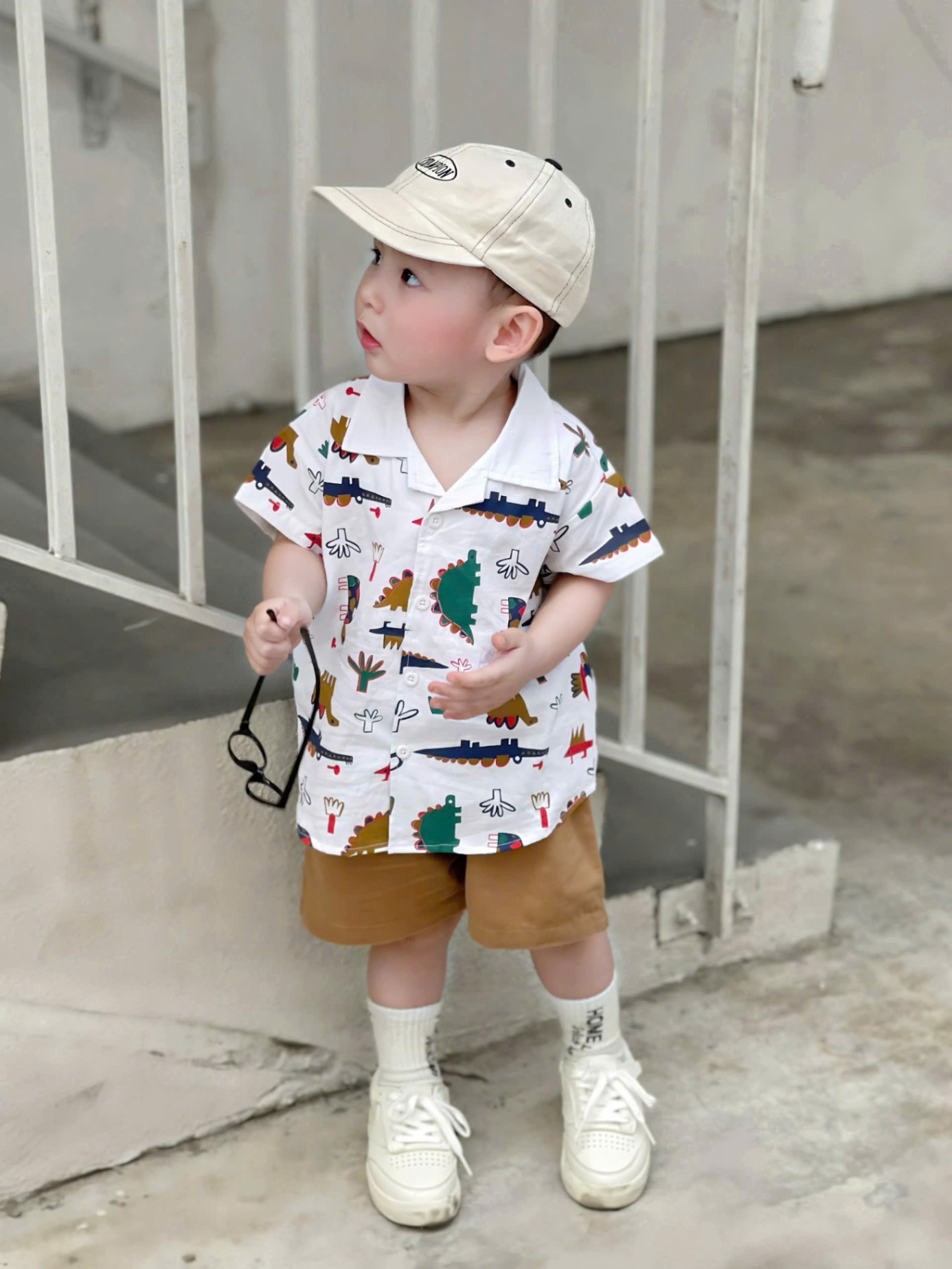 VNXK Áo đũi khủng long mix quần kaki