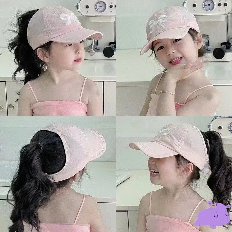 Mũ lưỡi trai nửa đầu thêu nơ.