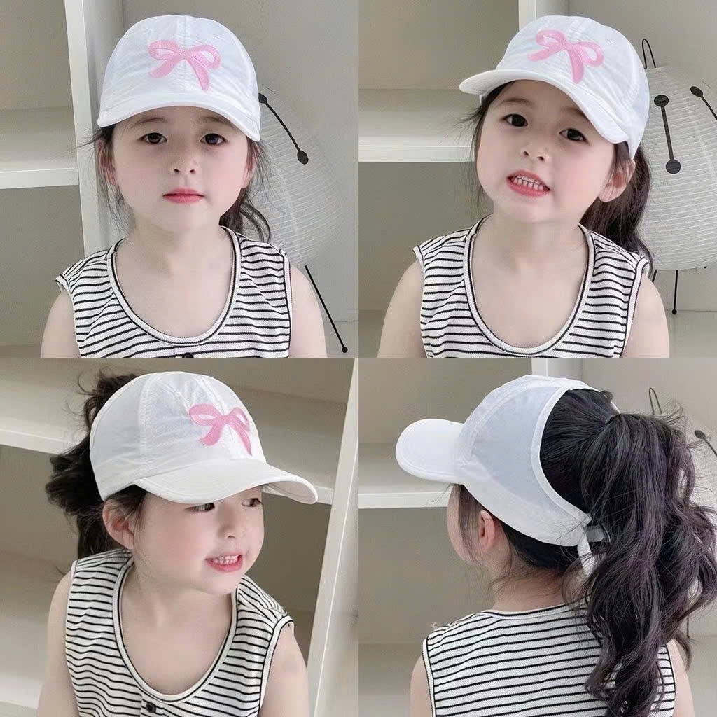 Mũ lưỡi trai nửa đầu thêu nơ.