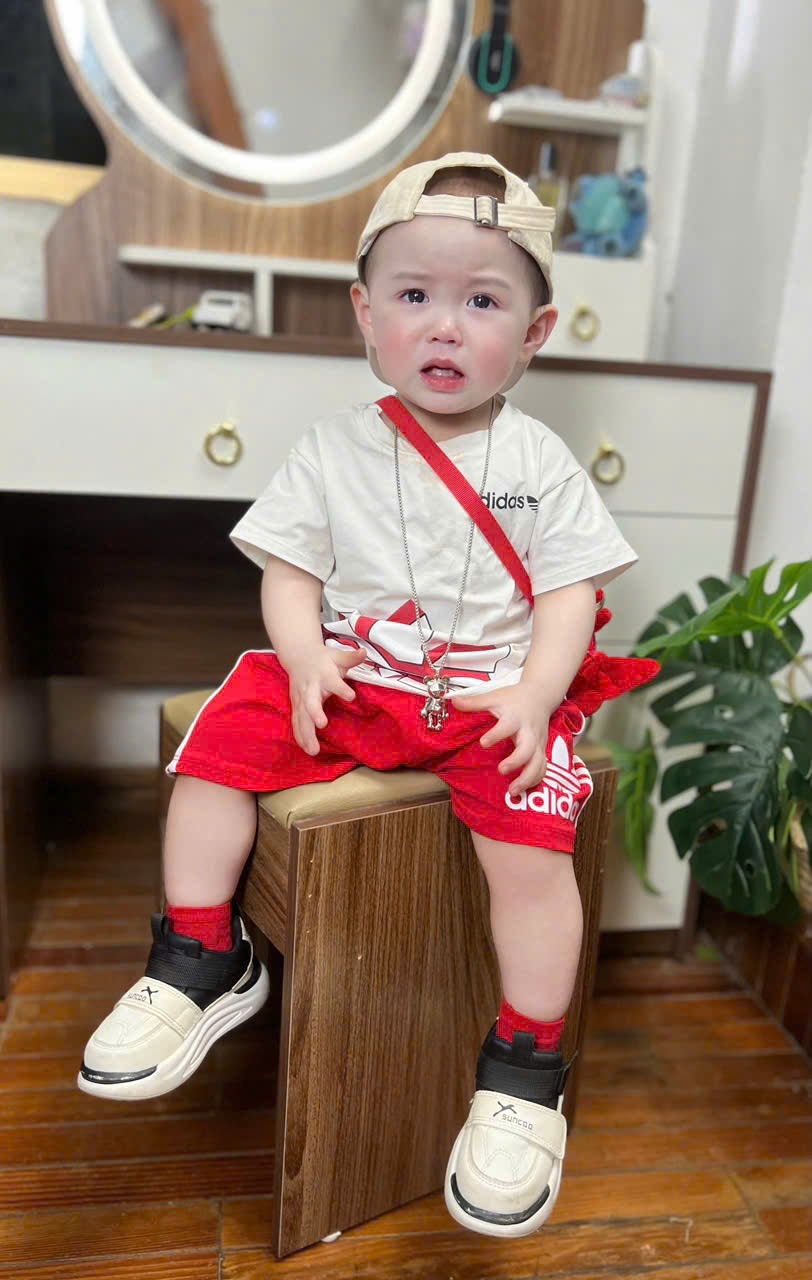 Seo VNXK: Sét Das áo trắng quần đỏ #65k Còn sz 100-120-130-140-150