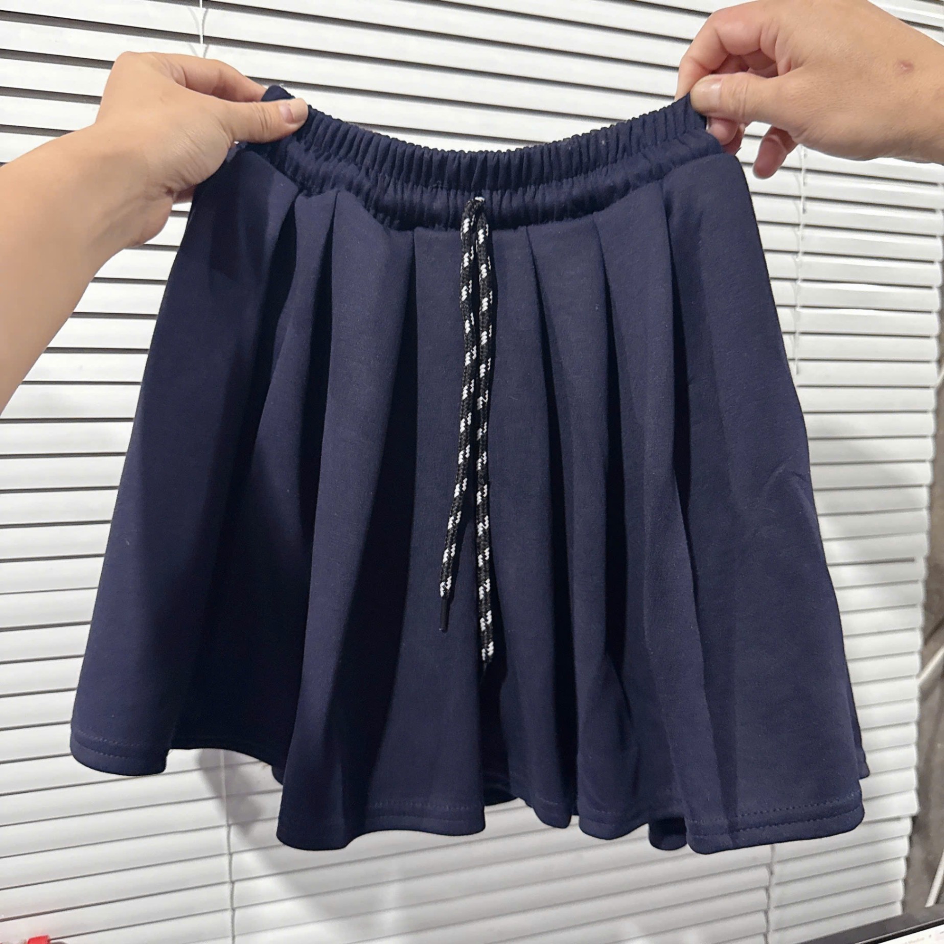 Sét áo cổ sơ mi chân váy xanh than Còn 1 set #135k