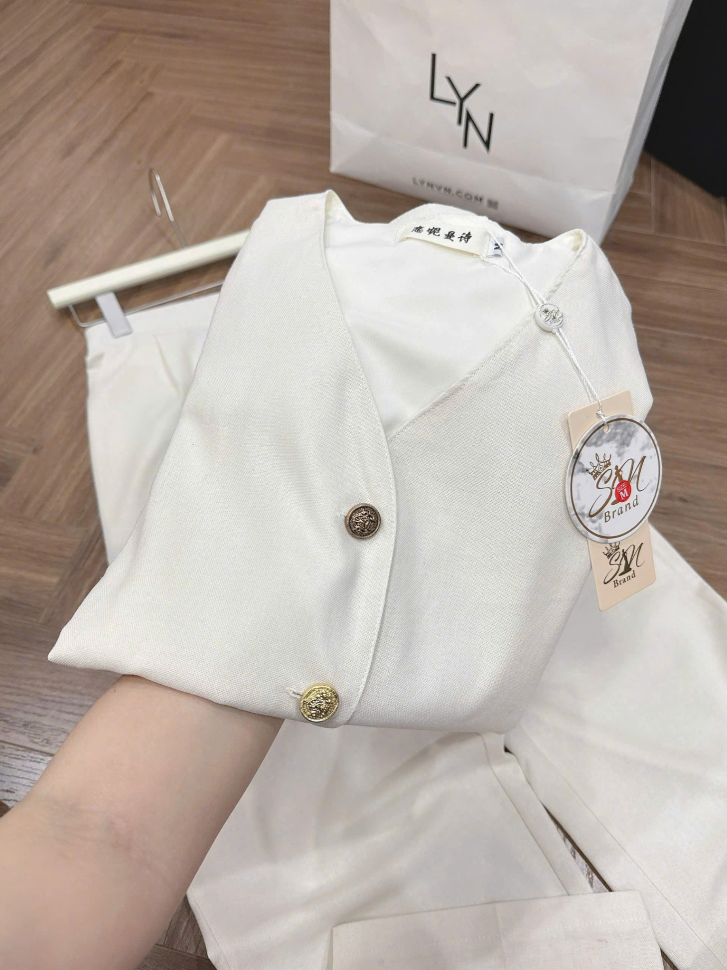 Set vest line áo cánh dơi chiết e quần suông
