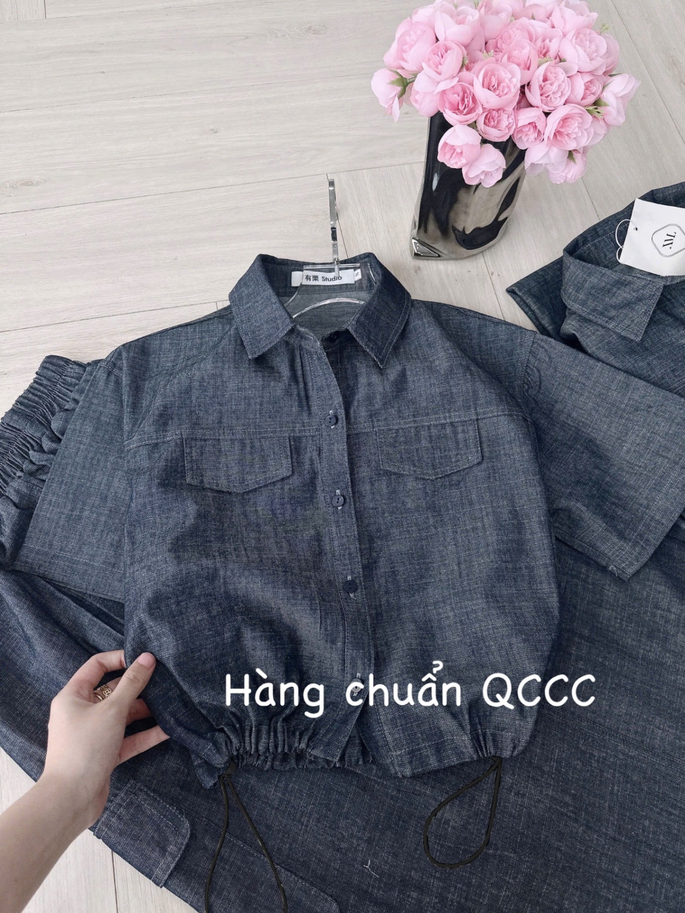 Áo sơ mi denim mix chân váy dài cạp chun