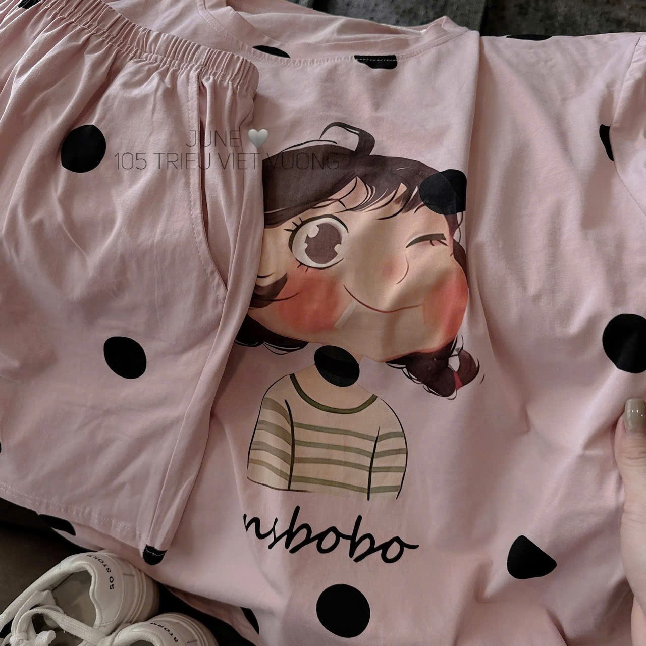Bộ cotton hồng chấm bi