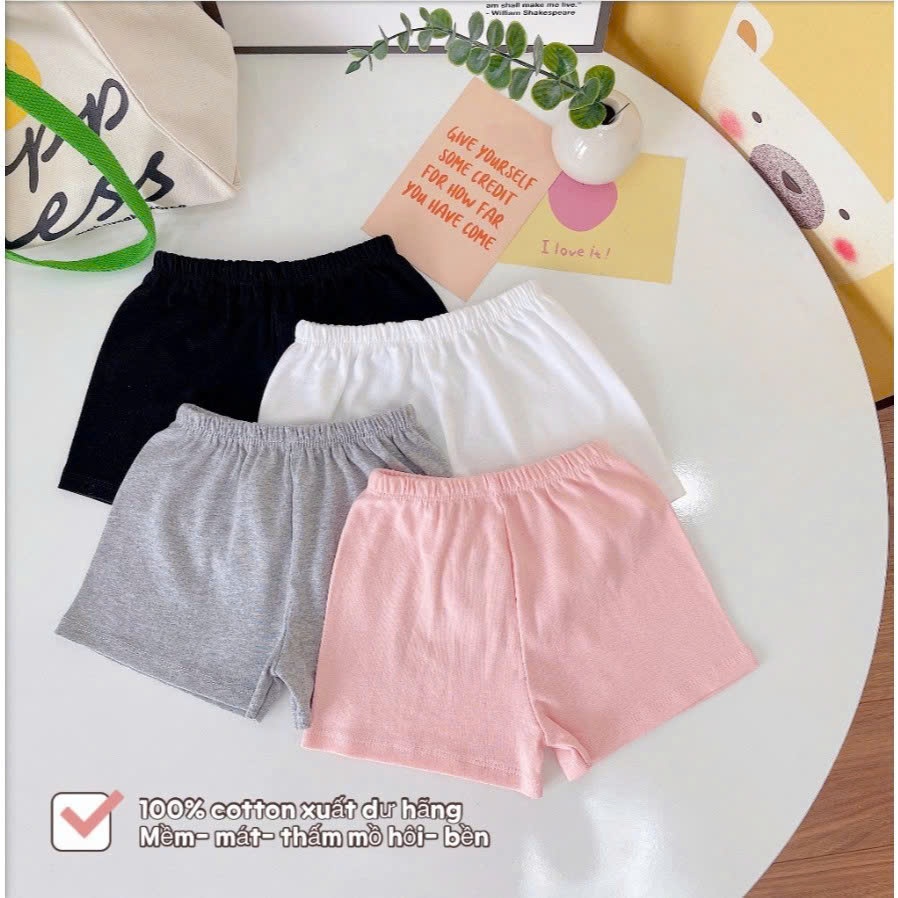 Set 4 quần đùi cotton.