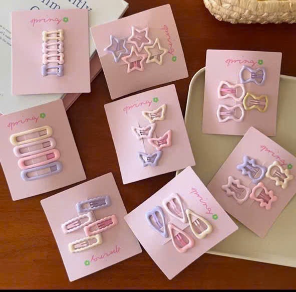 Set 20 kẹp tóc siêu xinh cho bé.